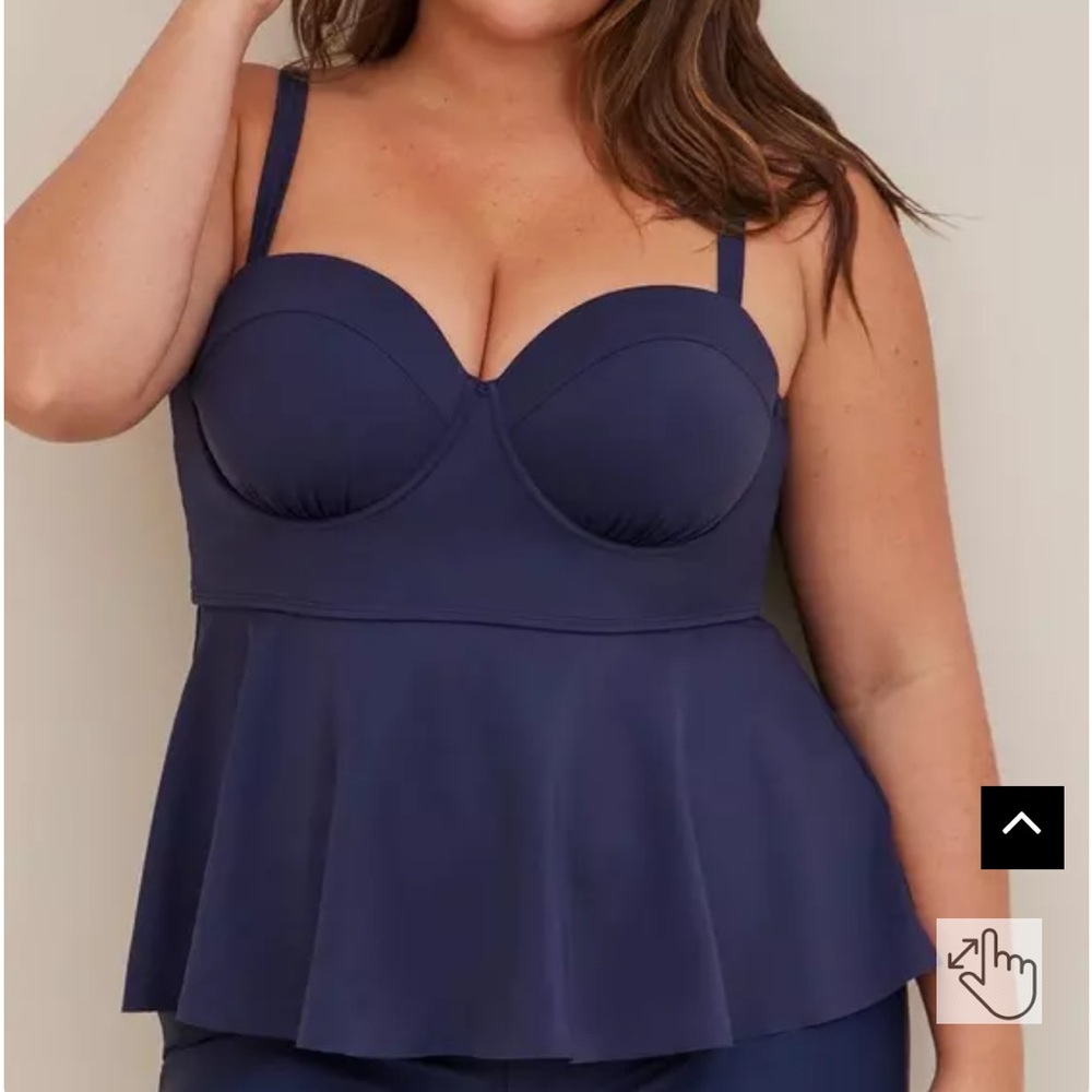 Torrid Peplum Underwire Swim Top - Blue Tankini.  Has molded cups size 3
